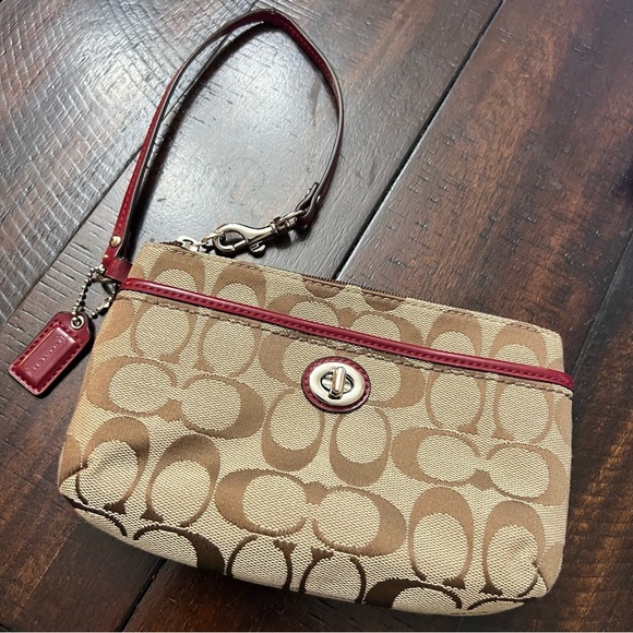 Coach wristlet with pink details! In good condition! - Picture 1 of 8
